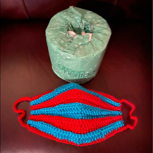 Hand-knitted Face Mask - Picture 7 of 12